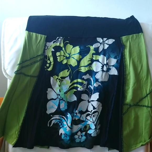 Skirt - Picture 1 of 3